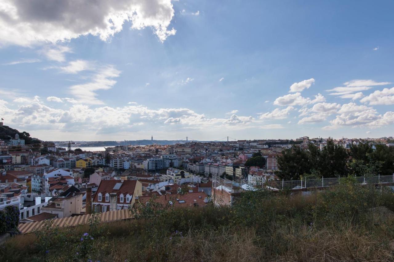 Lovelystay - Modern And Colourful Flat In The Heart Of Graca Lisboa Eksteriør bilde